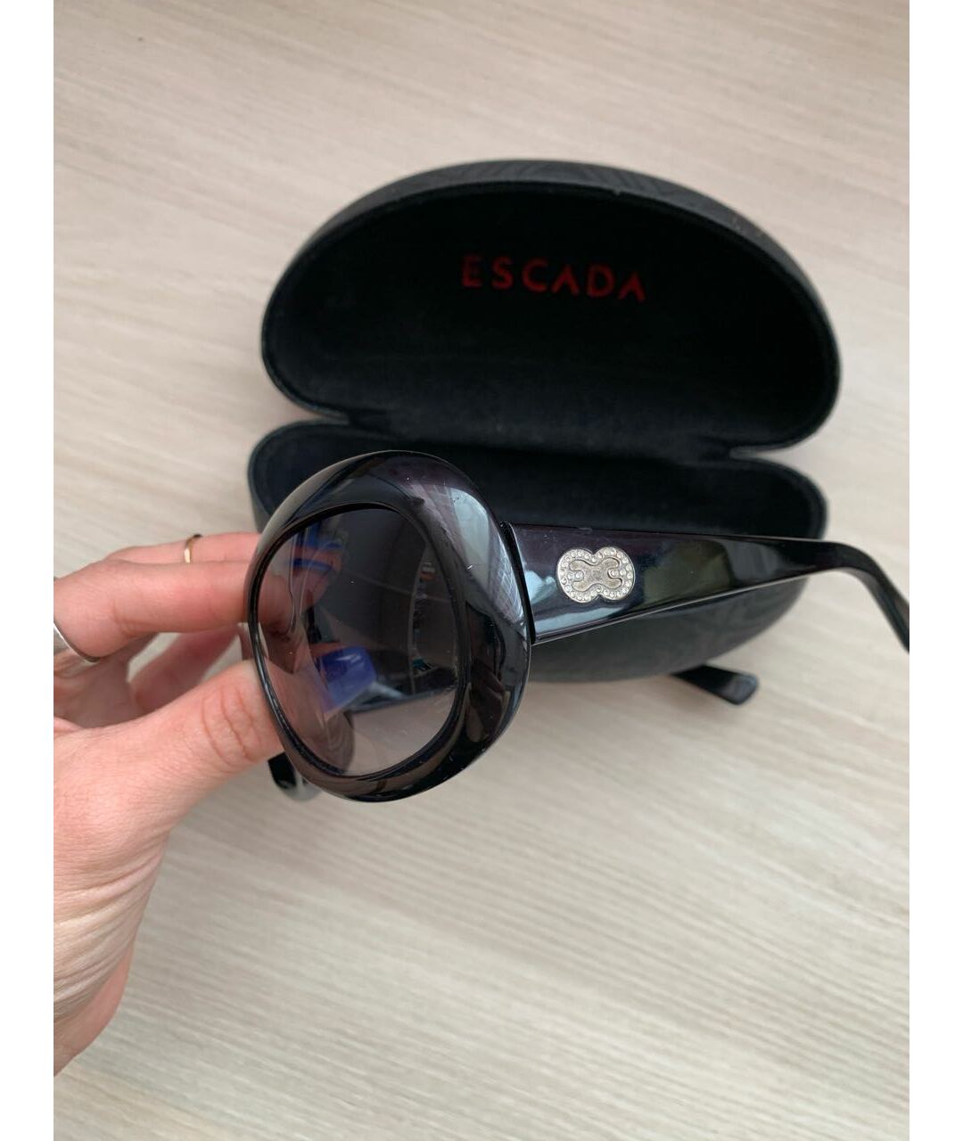 ESCADA VINTAGE Черные пластиковые солнцезащитные очки, фото 2