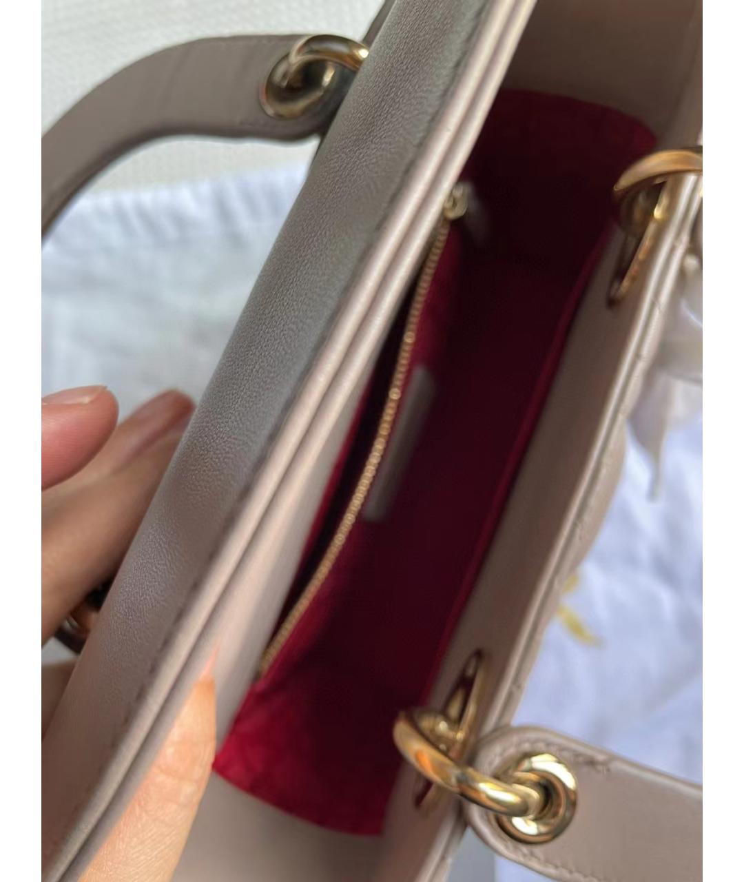 CHRISTIAN DIOR Бежевая кожаная сумка с короткими ручками, фото 6