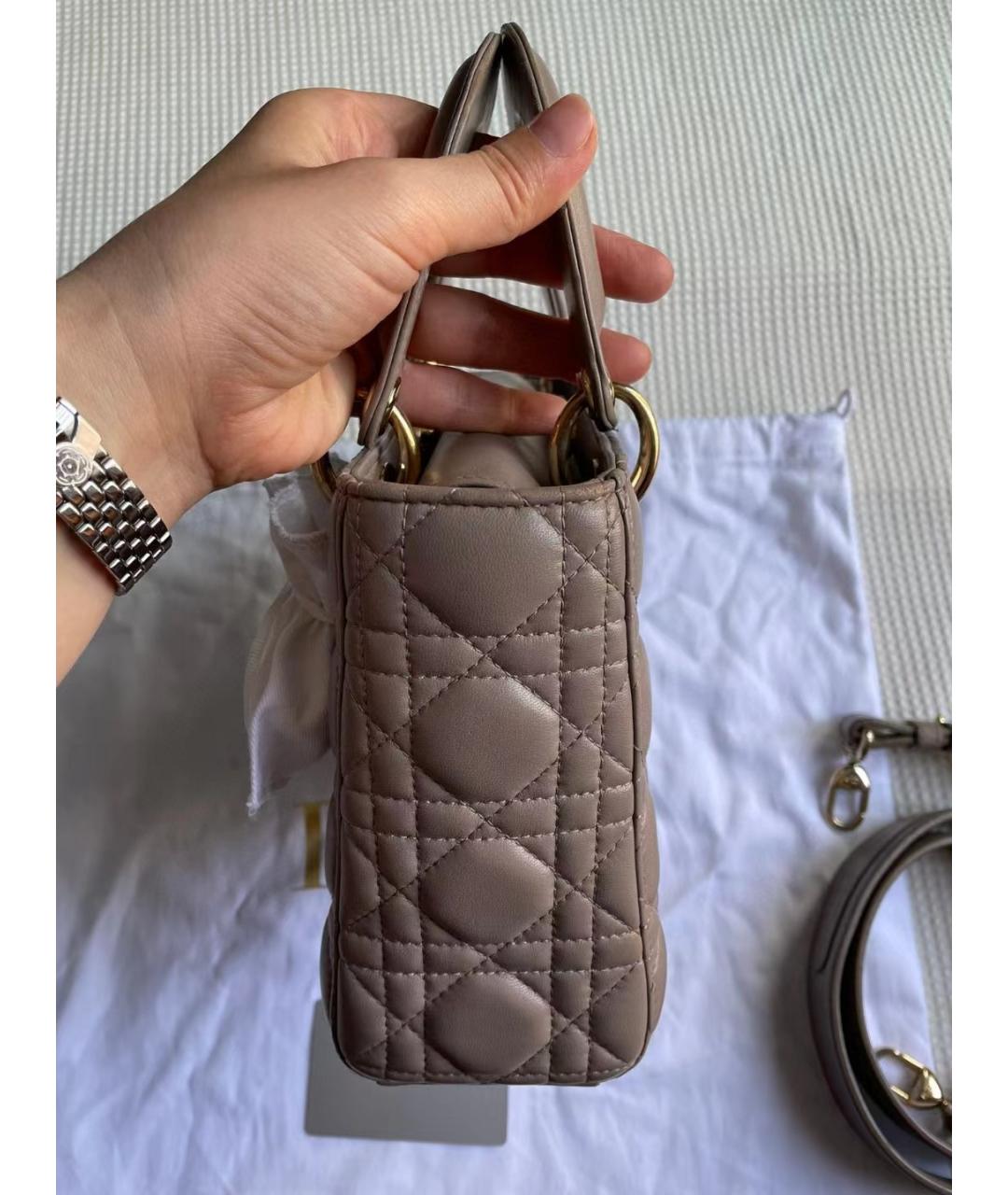 CHRISTIAN DIOR Бежевая кожаная сумка с короткими ручками, фото 4