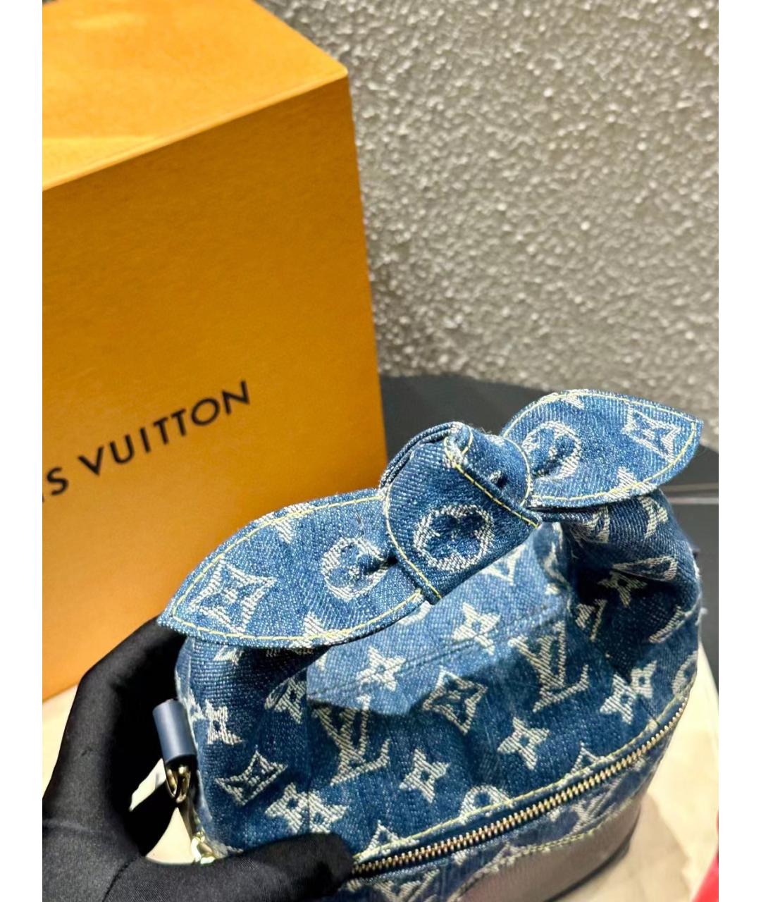 LOUIS VUITTON Голубая деним сумка через плечо, фото 5