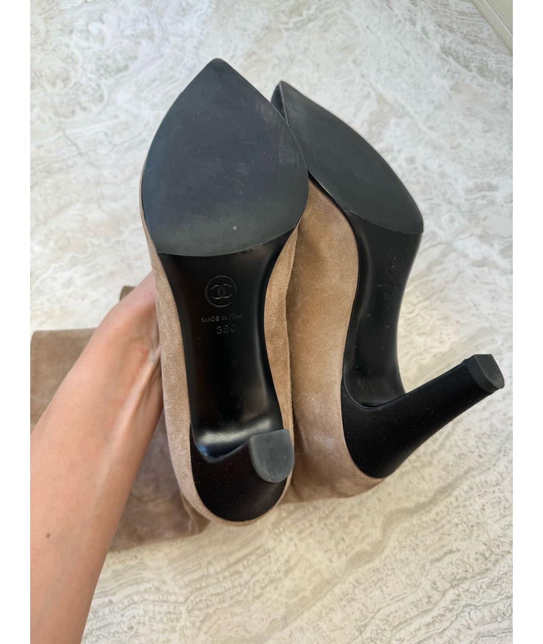 CHANEL Бежевые замшевые сапоги, фото 5