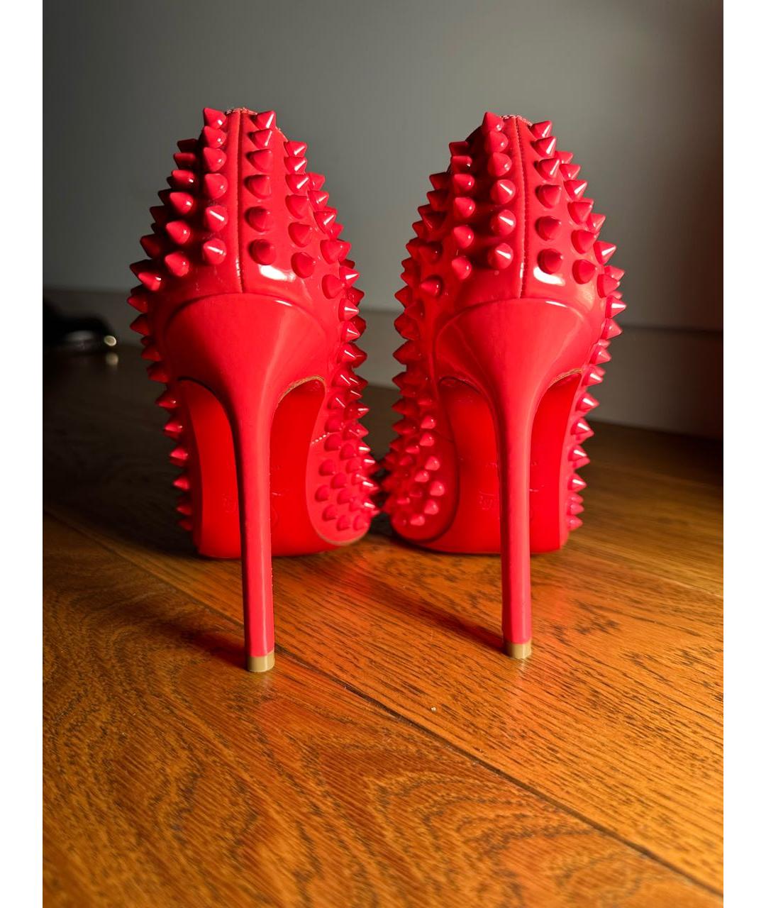 CHRISTIAN LOUBOUTIN Красные туфли из лакированной кожи, фото 4