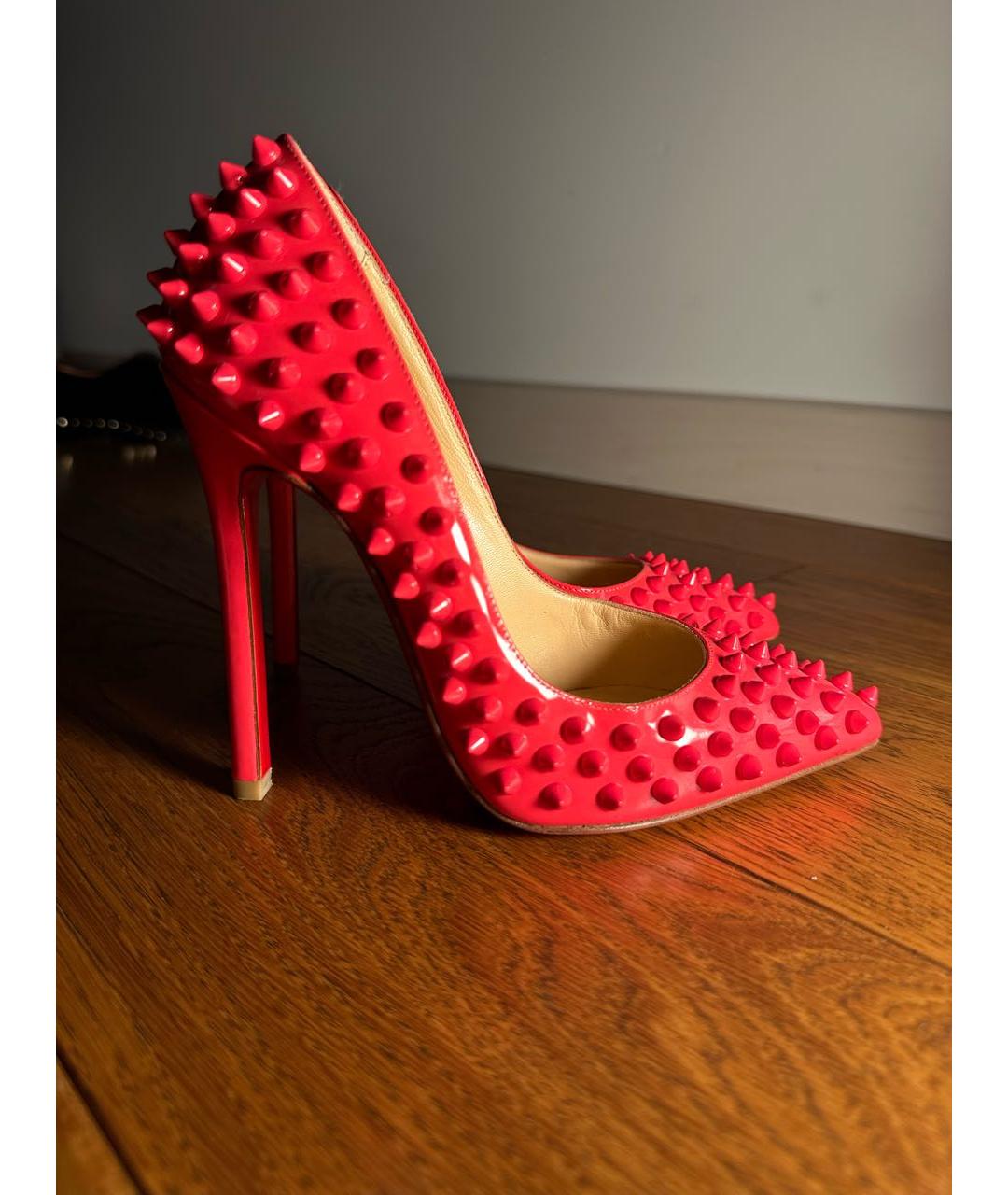 CHRISTIAN LOUBOUTIN Красные туфли из лакированной кожи, фото 6