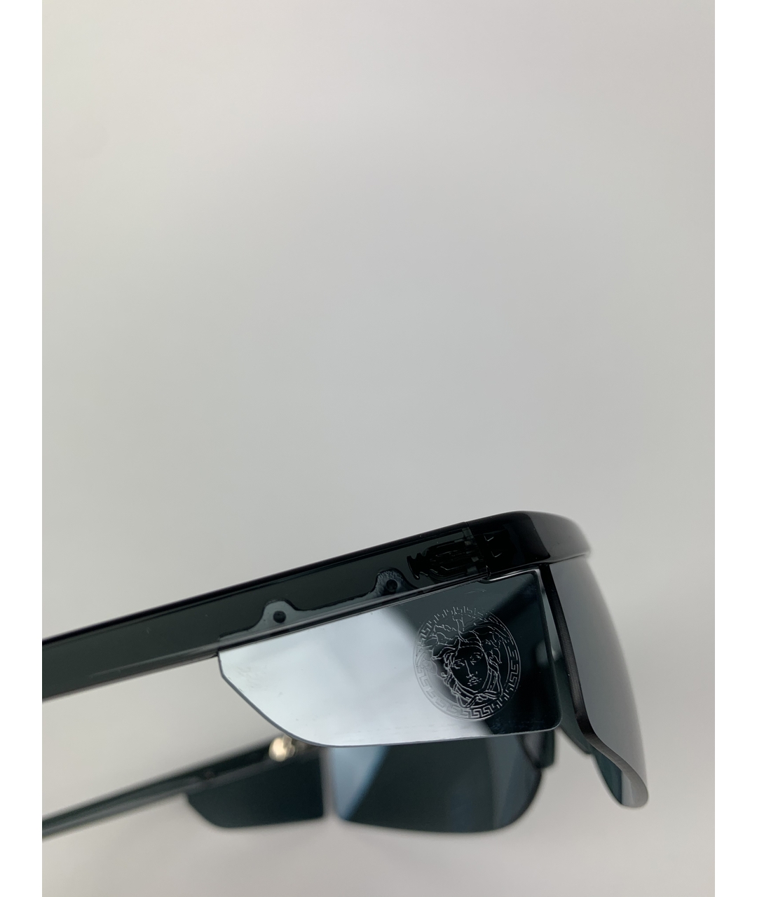 VERSACE Серые пластиковые солнцезащитные очки, фото 4
