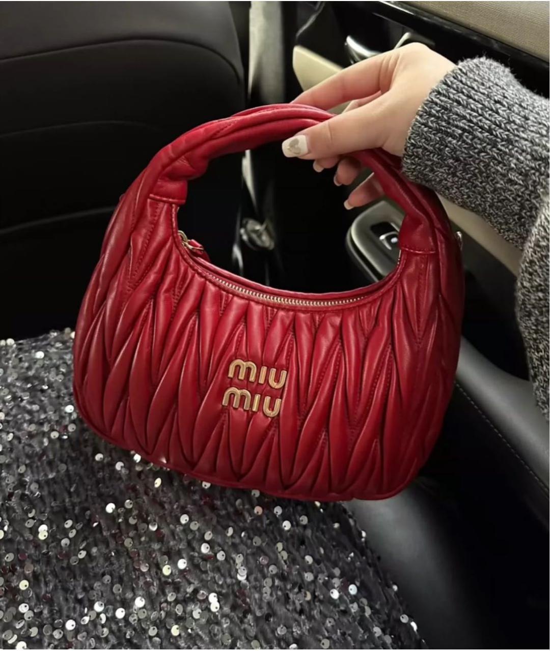 MIU MIU Красная кожаная сумка с короткими ручками, фото 6