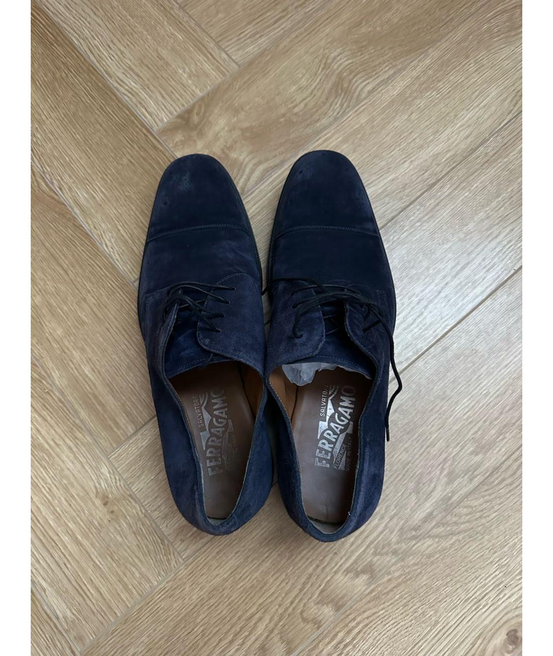 SALVATORE FERRAGAMO Темно-синие замшевые туфли, фото 4
