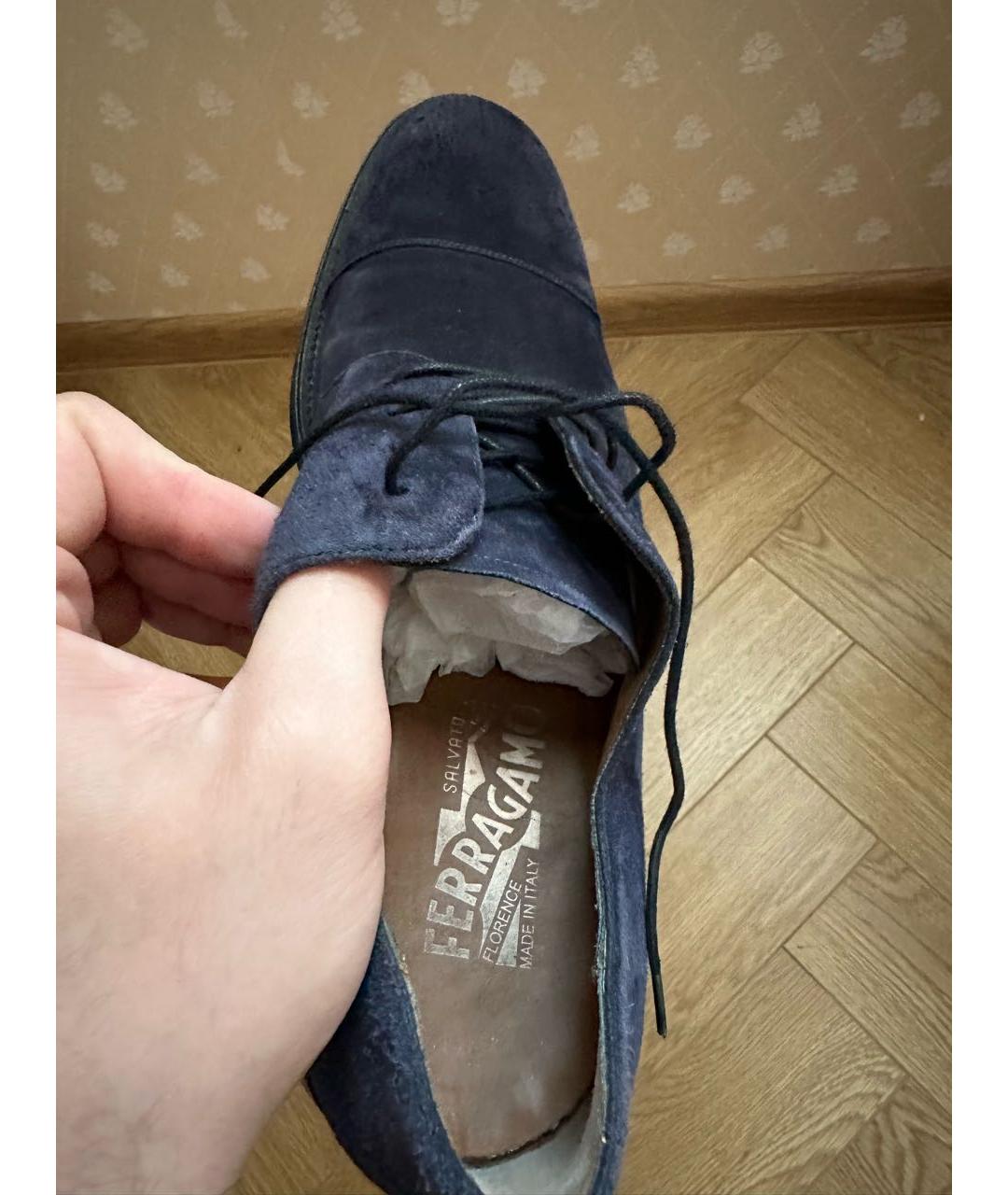 SALVATORE FERRAGAMO Темно-синие замшевые туфли, фото 7