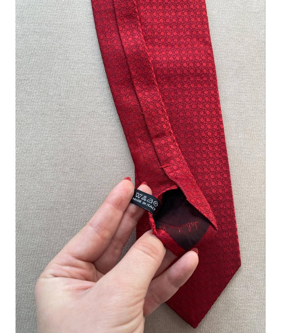 SALVATORE FERRAGAMO Красный галстук, фото 4