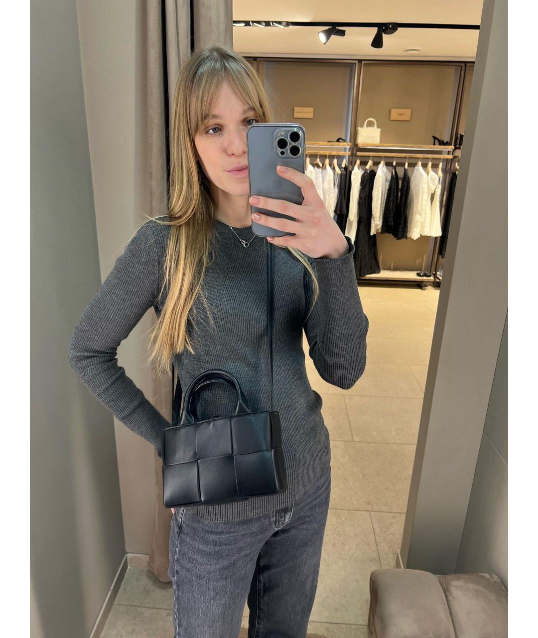 BOTTEGA VENETA Черная кожаная сумка тоут, фото 6