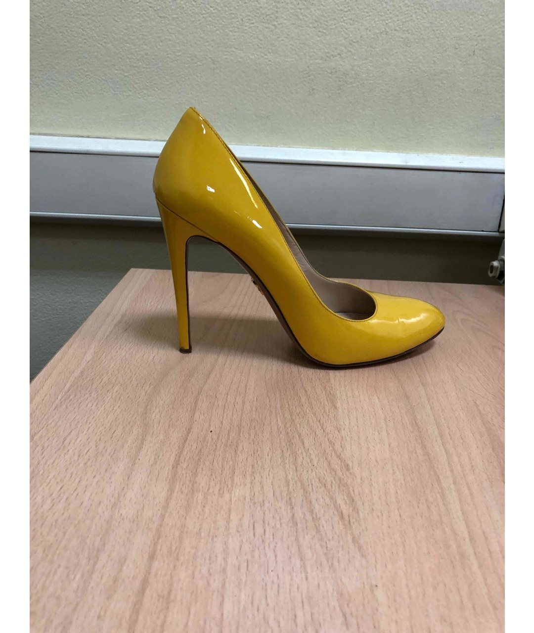 PRADA Желтые туфли из лакированной кожи, фото 3