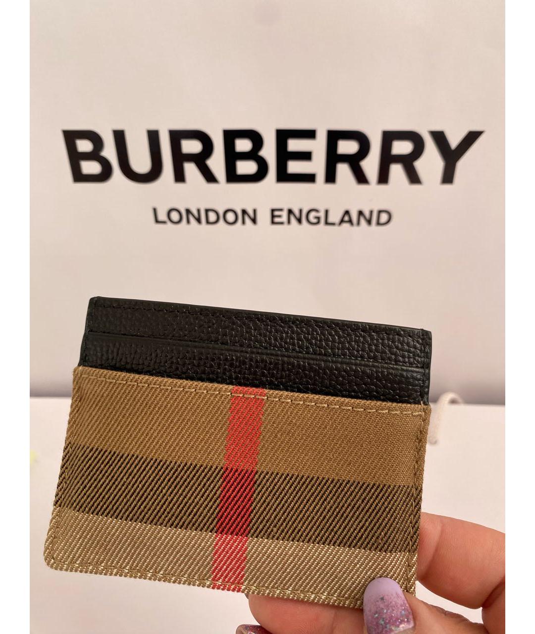 BURBERRY Бежевый кожаный кардхолдер, фото 4