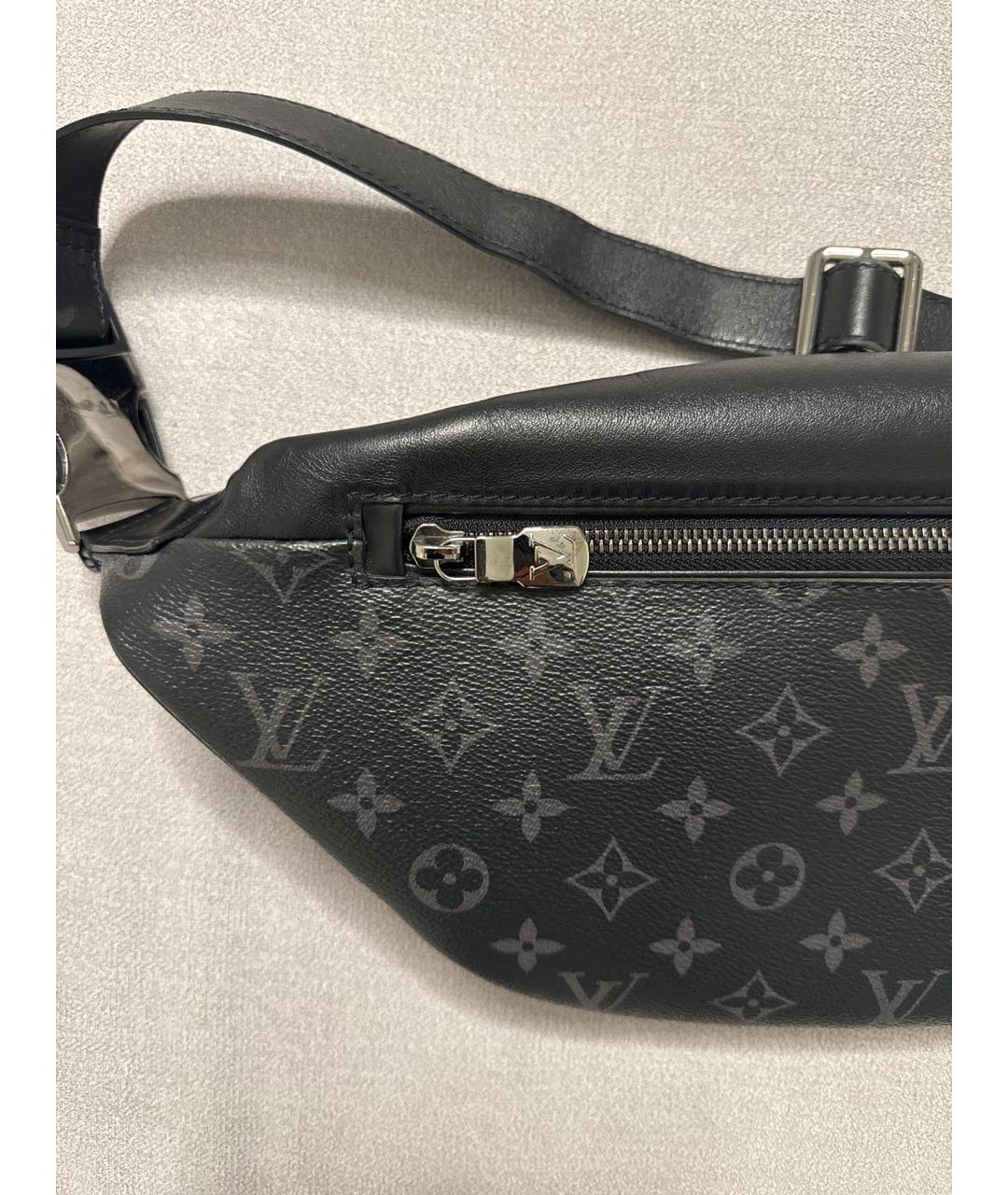 LOUIS VUITTON Черная поясная сумка из канвы, фото 3