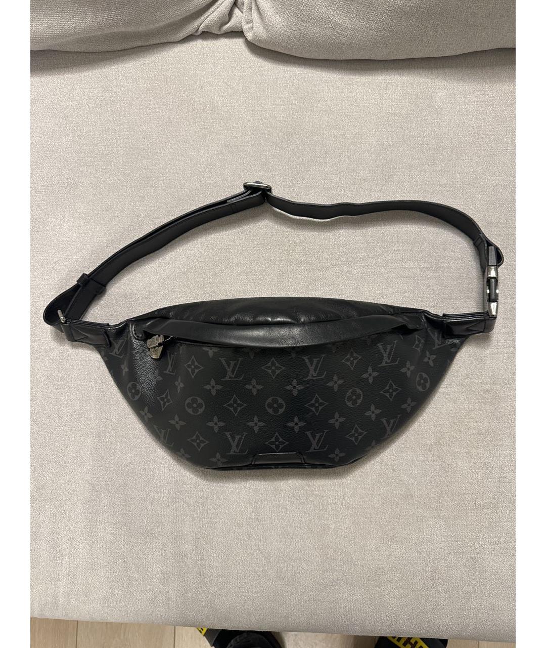 LOUIS VUITTON Черная поясная сумка из канвы, фото 5