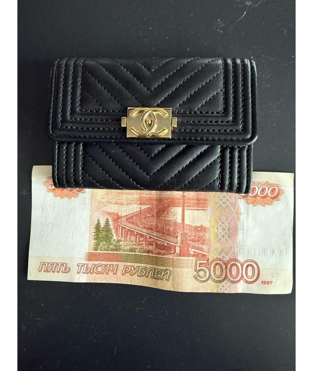 CHANEL Черный кожаный кошелек, фото 7