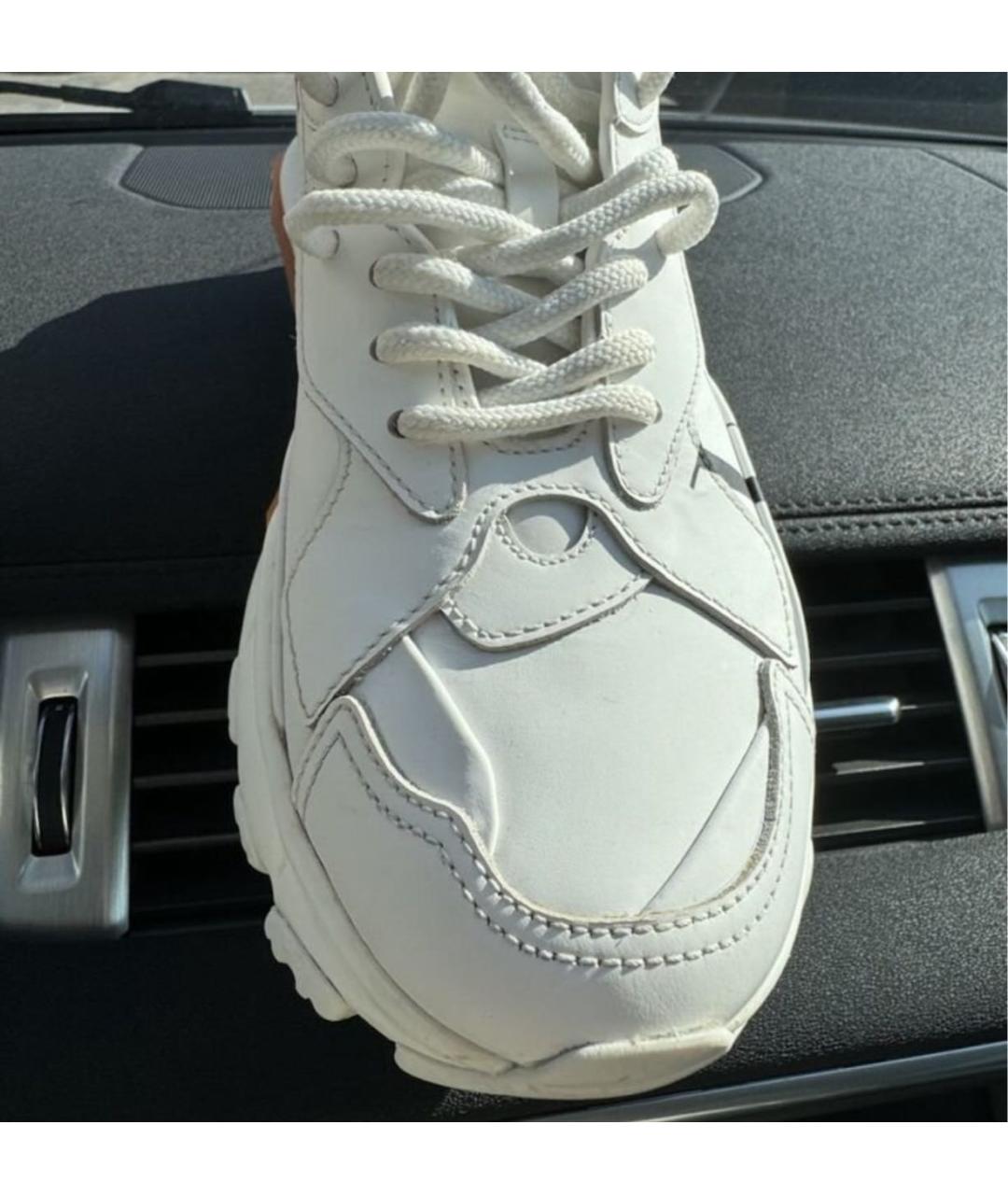 VALENTINO Белые кожаные кроссовки, фото 2