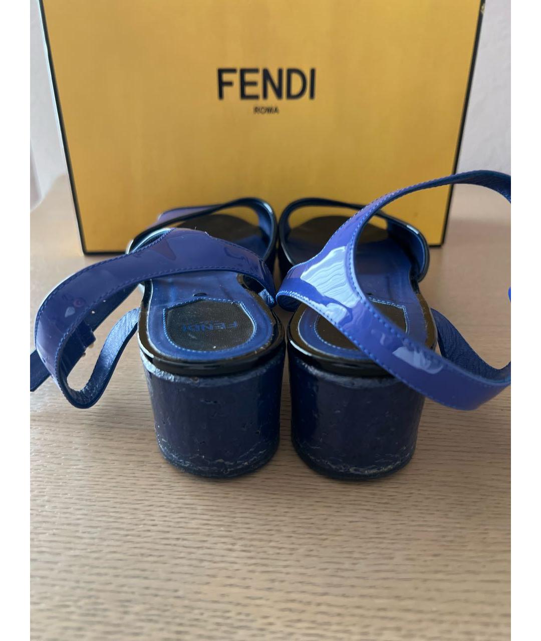 FENDI Синие босоножки из лакированной кожи, фото 4