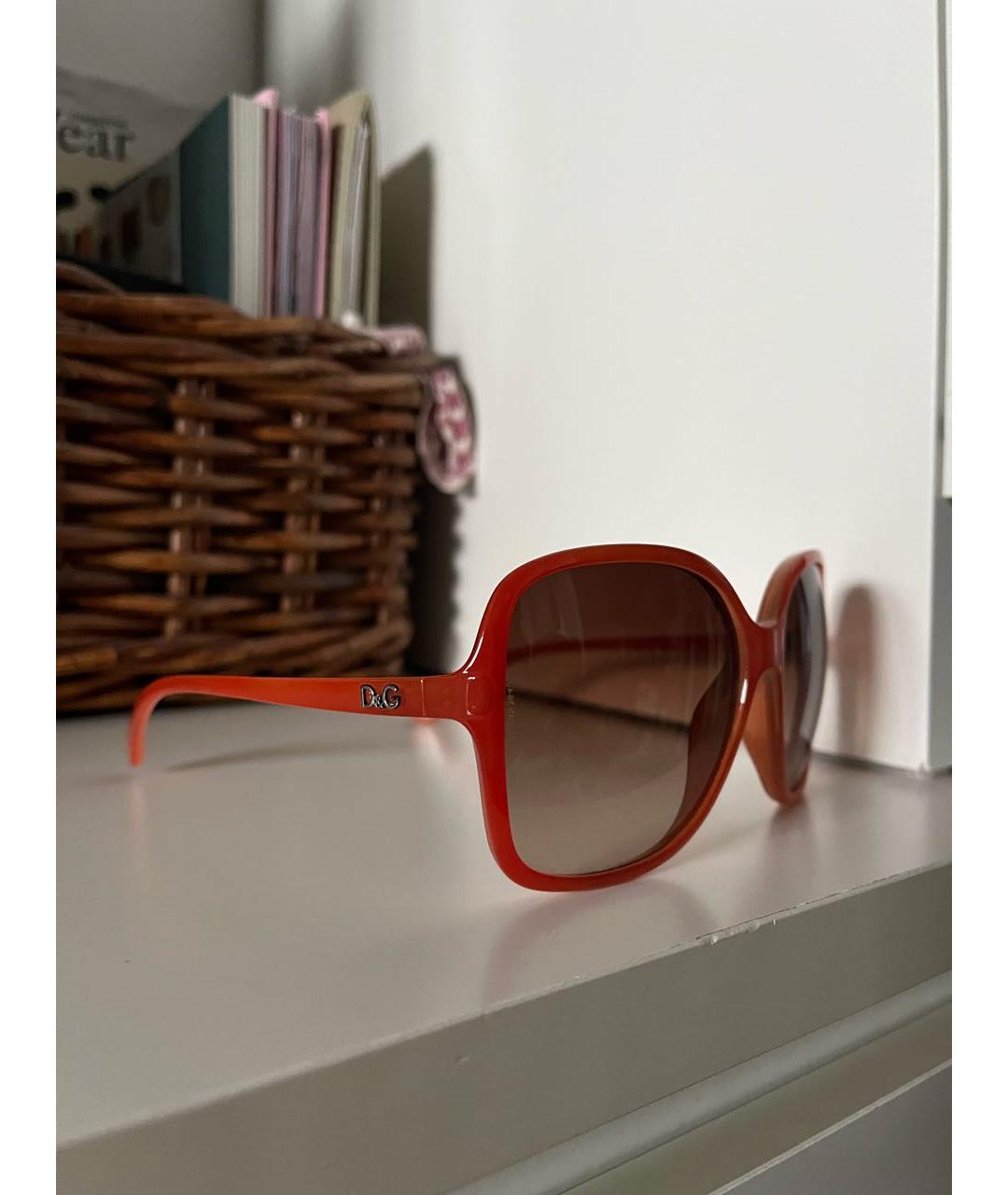 DOLCE&GABBANA Коралловые пластиковые солнцезащитные очки, фото 2