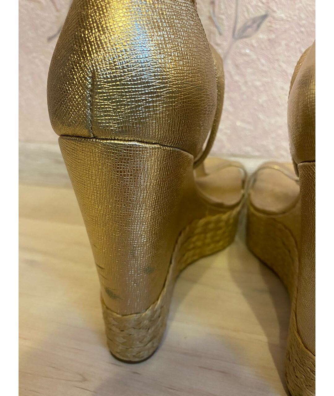 MICHAEL KORS Золотые кожаные босоножки, фото 5