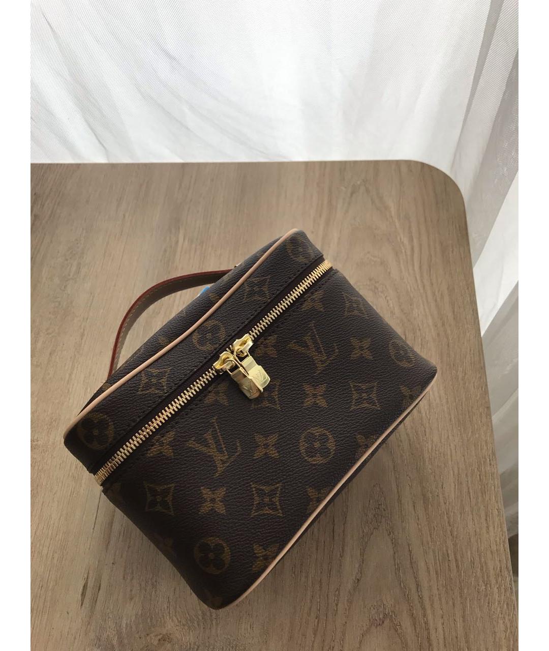 LOUIS VUITTON Коричневая косметичка из искусственной кожи, фото 9