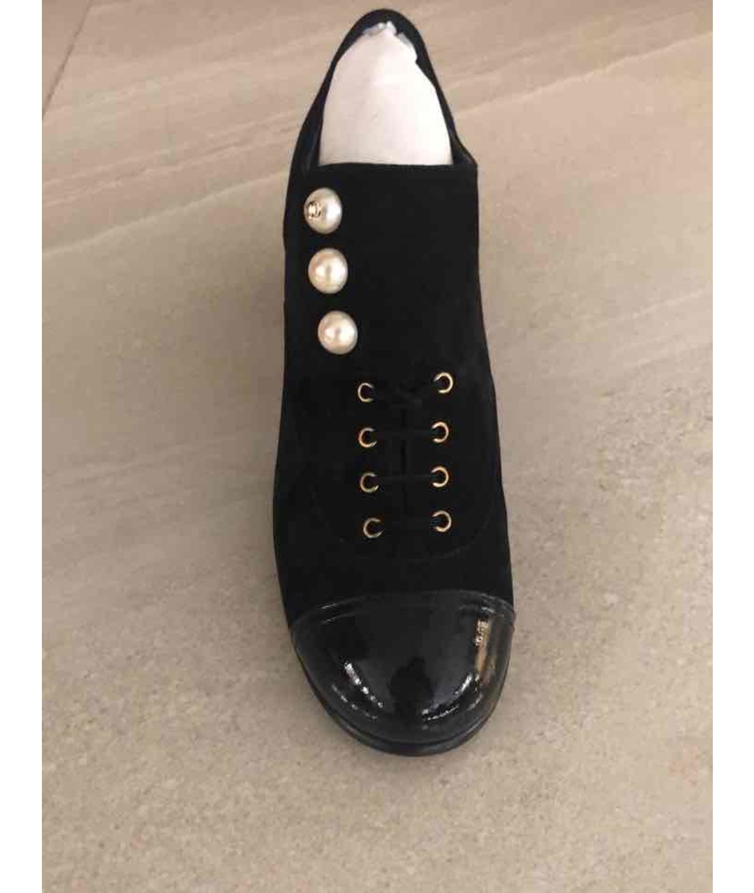 CHANEL PRE-OWNED Черные замшевые ботинки, фото 2