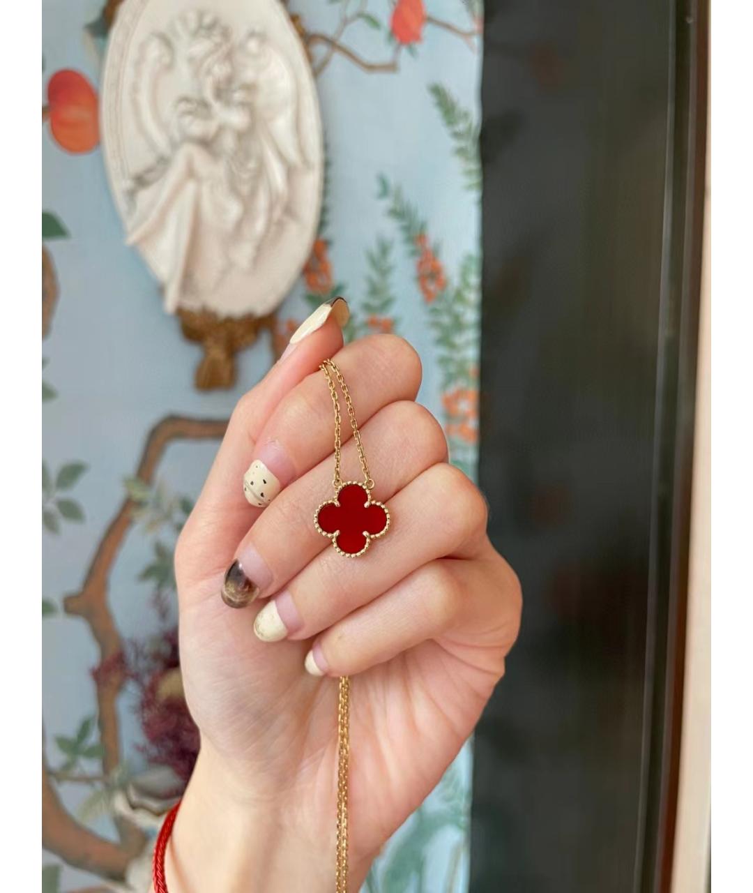 VAN CLEEF & ARPELS Красная подвеска из желтого золота, фото 4