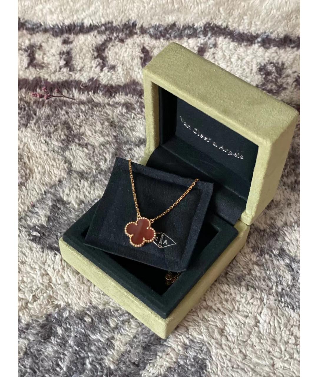 VAN CLEEF & ARPELS Красная подвеска из желтого золота, фото 2