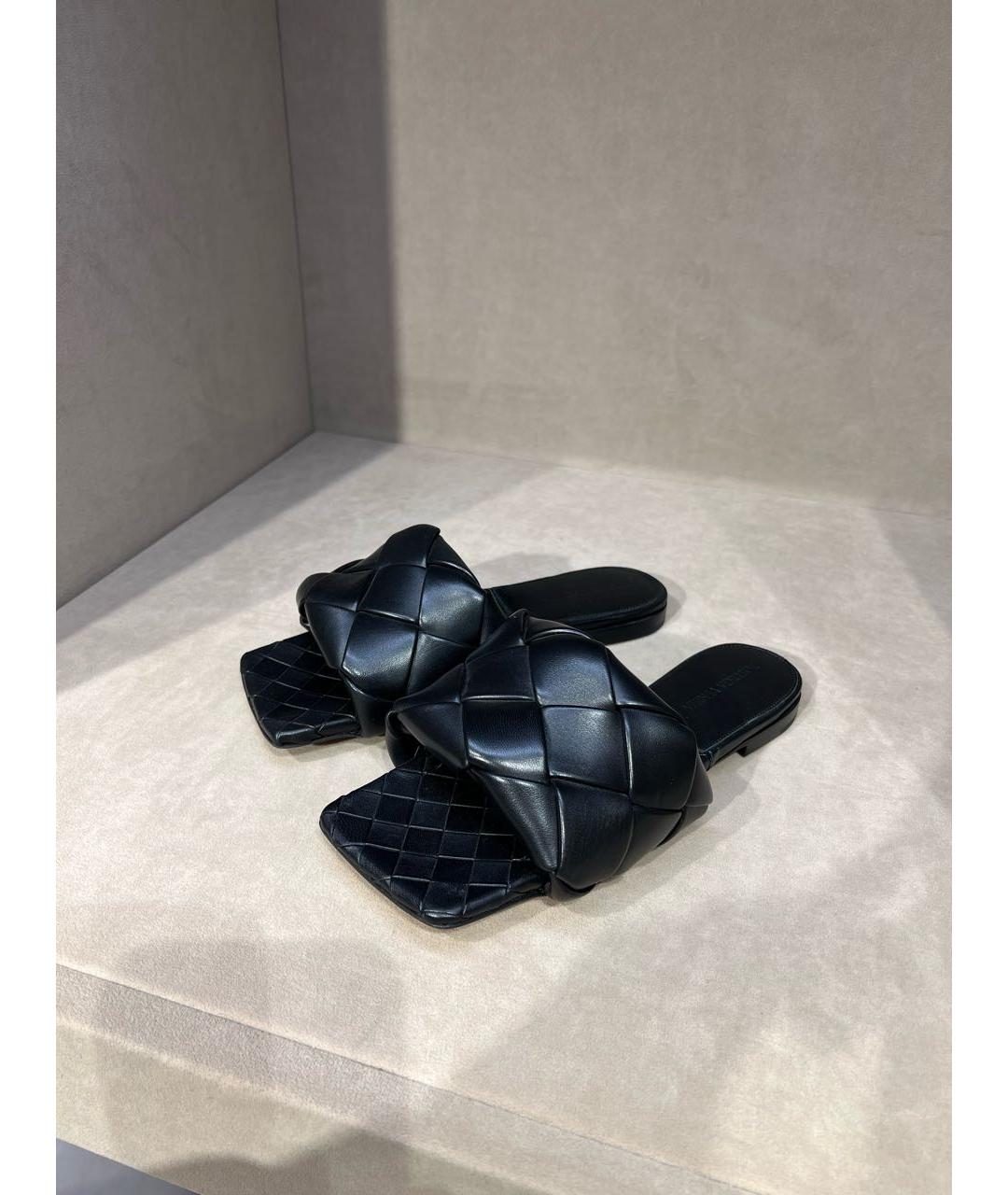 BOTTEGA VENETA Черные кожаные шлепанцы, фото 5