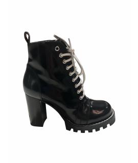 LOUIS VUITTON Ботильоны