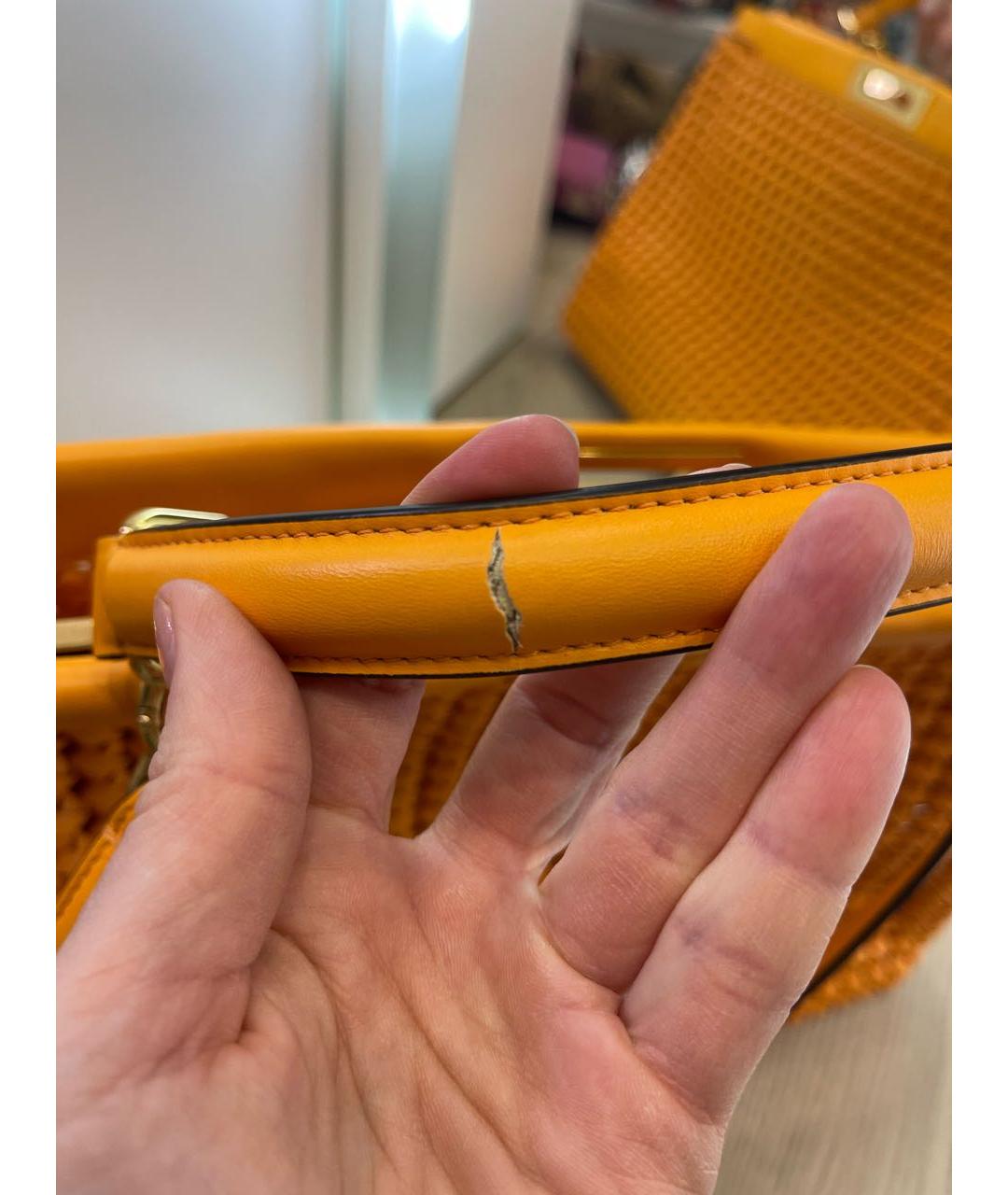 FENDI Оранжевая кожаная сумка с короткими ручками, фото 4
