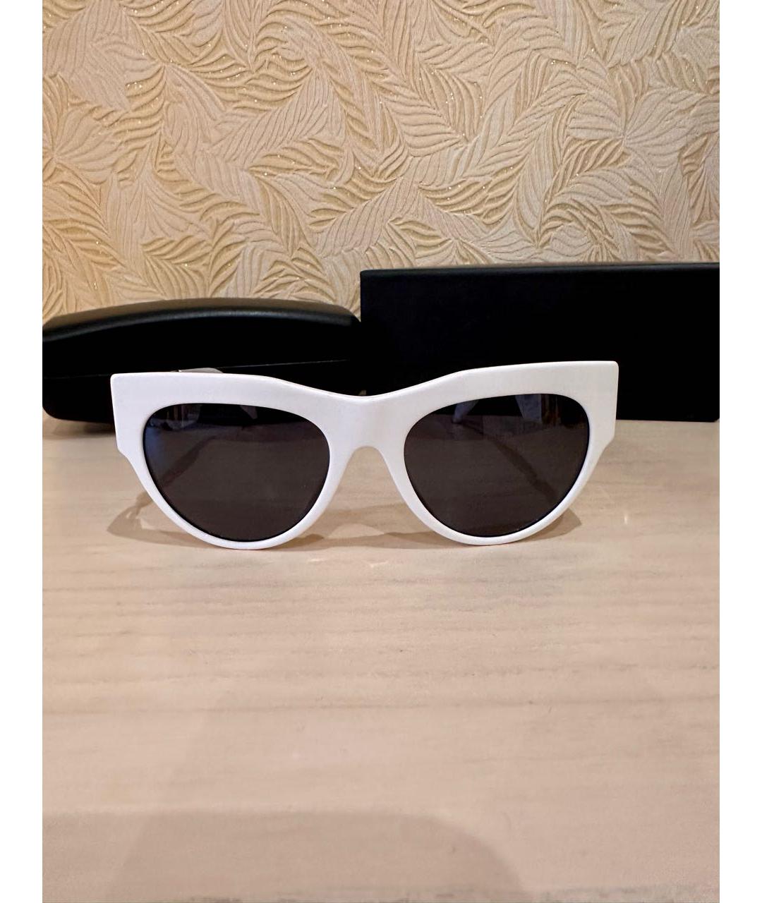 VERSACE Белые пластиковые солнцезащитные очки, фото 2