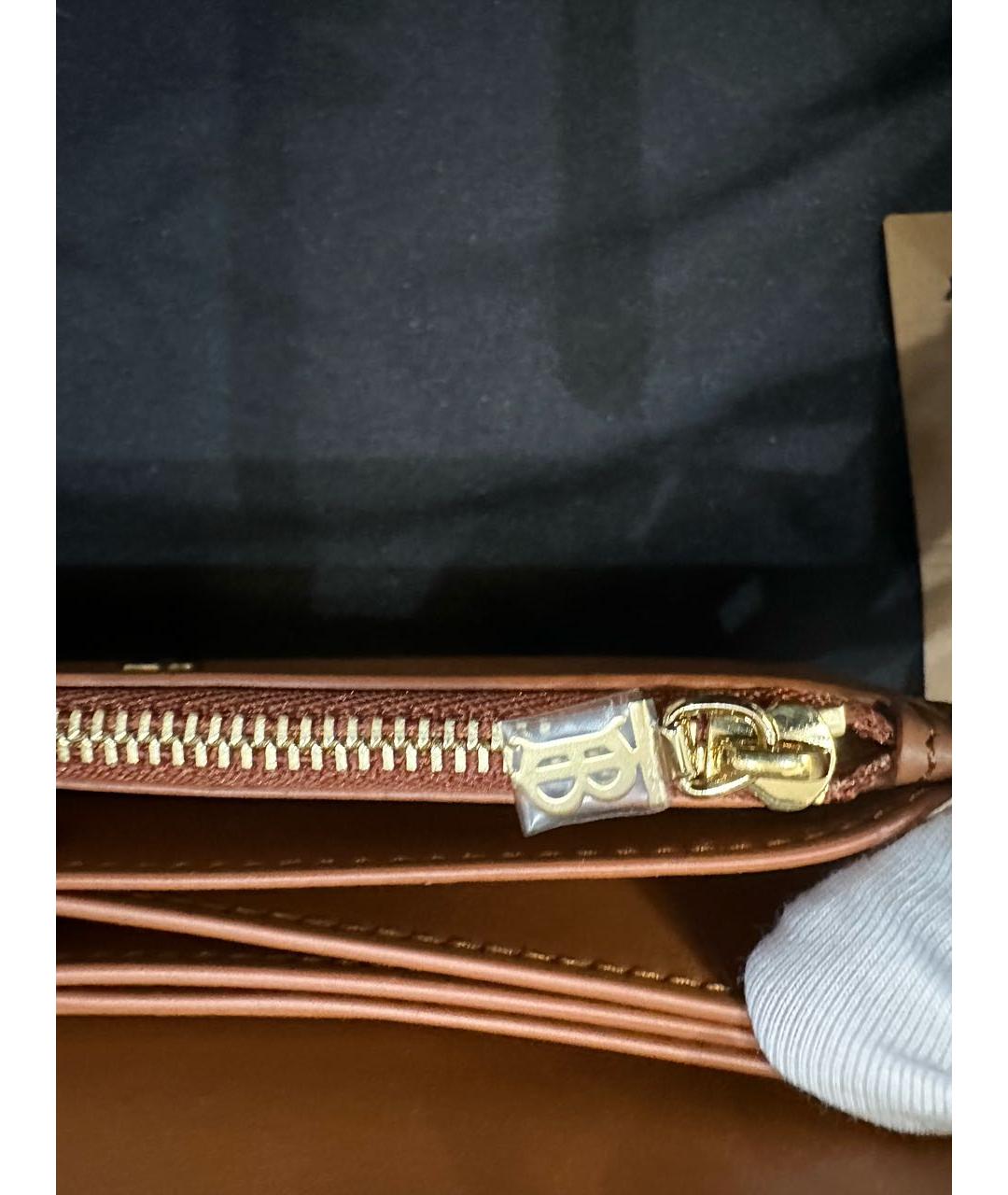 BURBERRY Горчичная кожаная сумка через плечо, фото 3