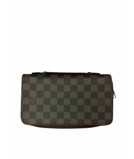 LOUIS VUITTON Кошелек