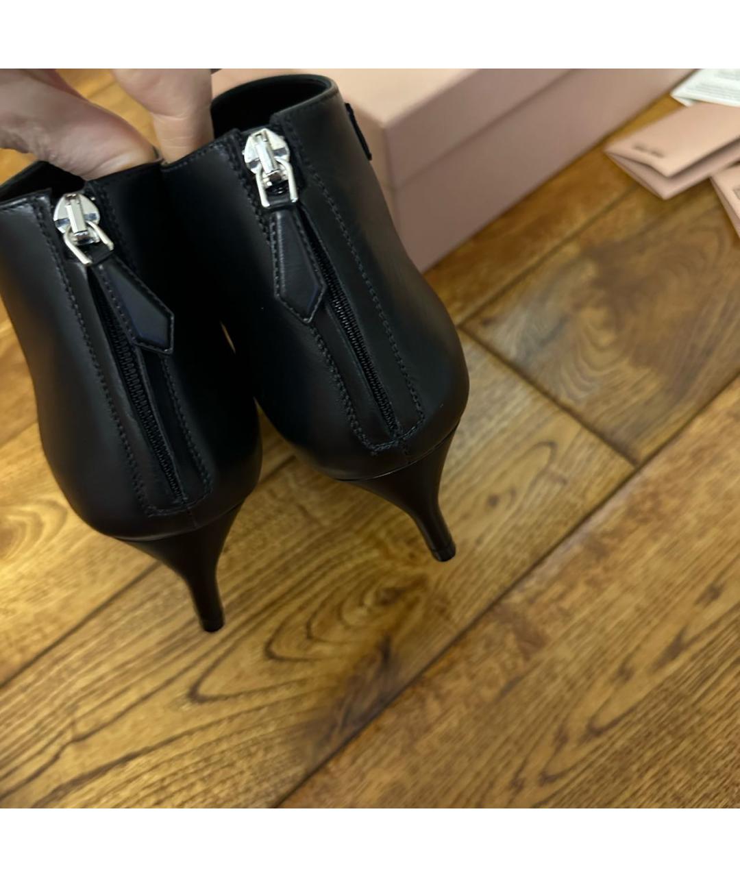 MIU MIU Черные кожаные босоножки, фото 4