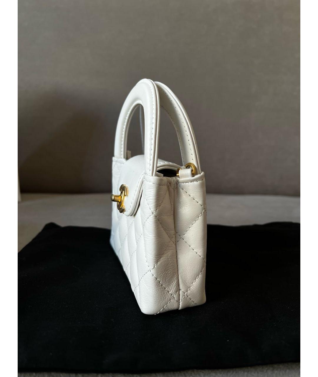 CHANEL PRE-OWNED Белая кожаная сумка с короткими ручками, фото 4