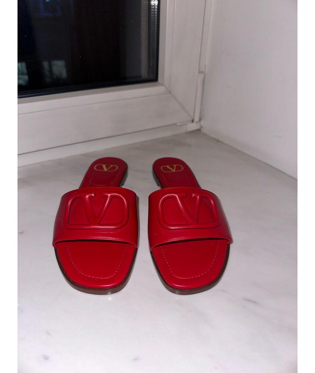 VALENTINO Красные кожаные шлепанцы, фото 2