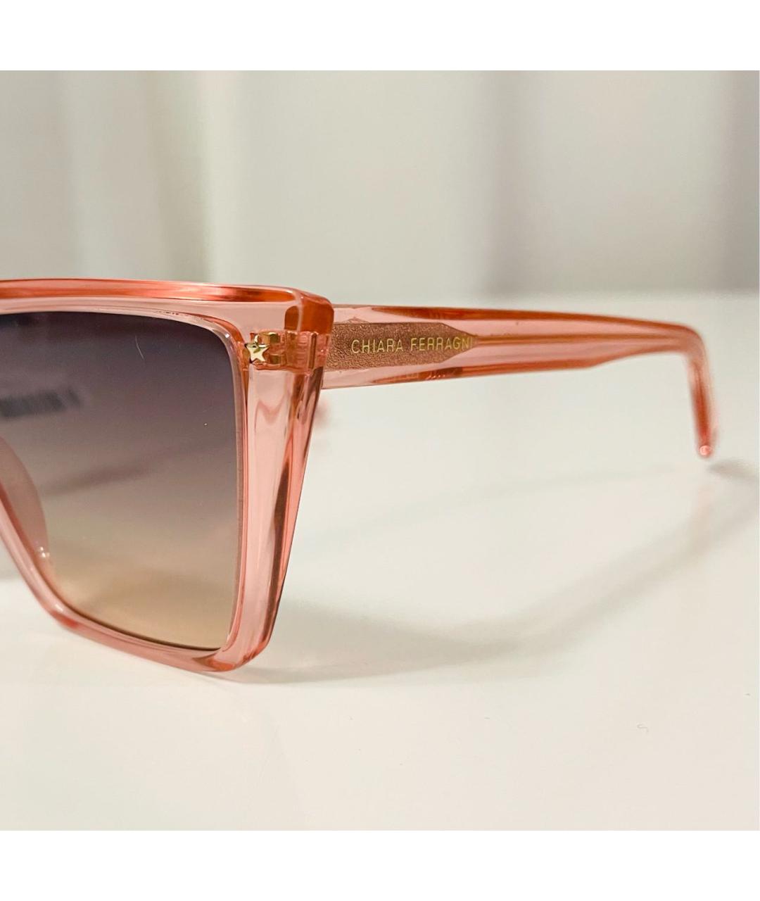 CHIARA FERRAGNI Розовые пластиковые солнцезащитные очки, фото 3