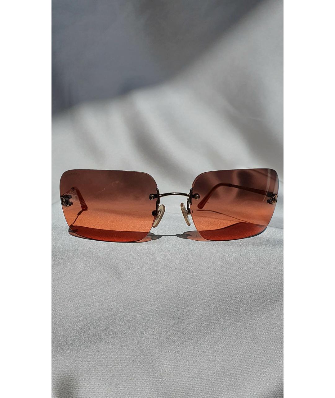 CHANEL PRE-OWNED Красные пластиковые солнцезащитные очки, фото 2