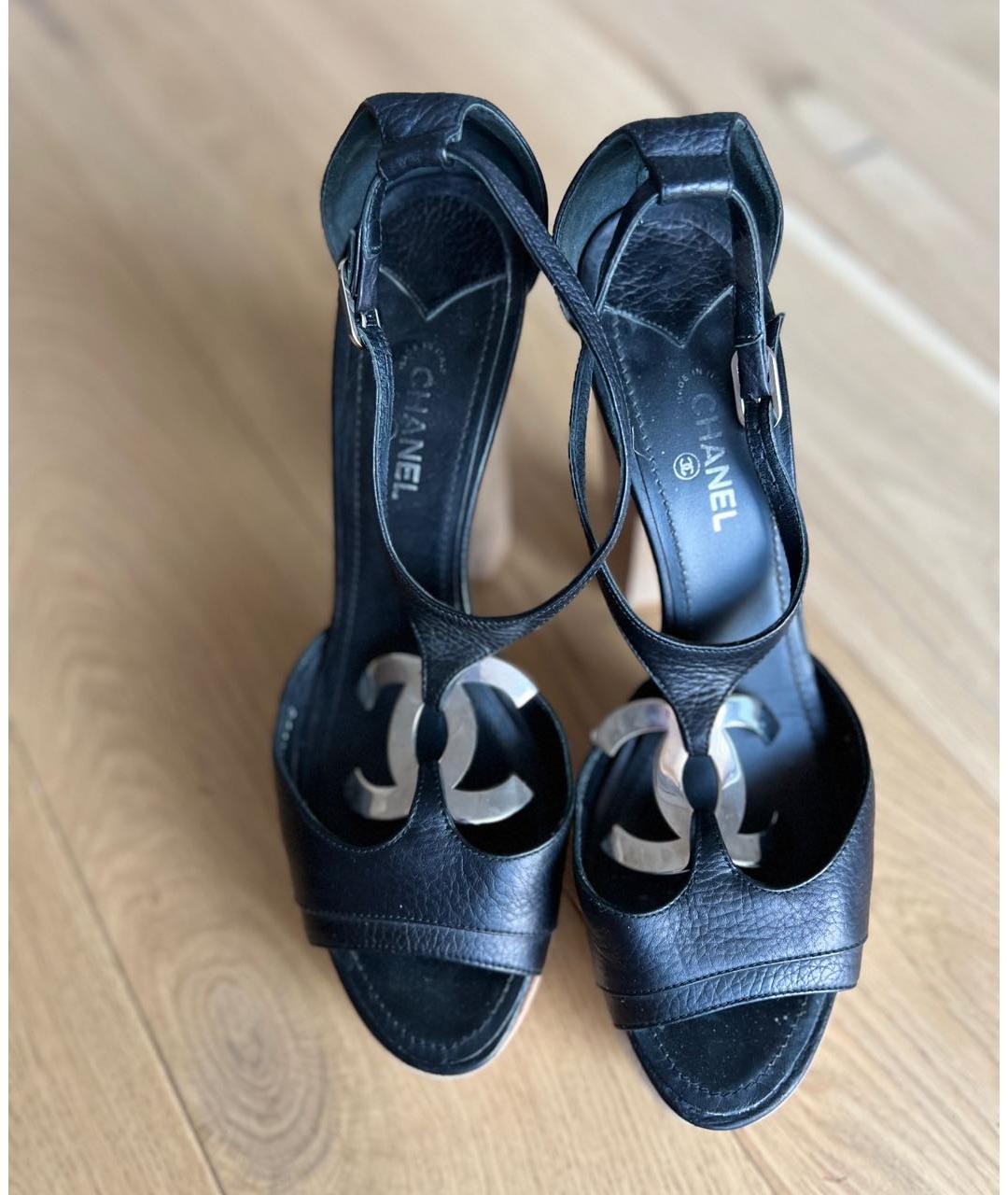 CHANEL PRE-OWNED Черные кожаные босоножки, фото 2