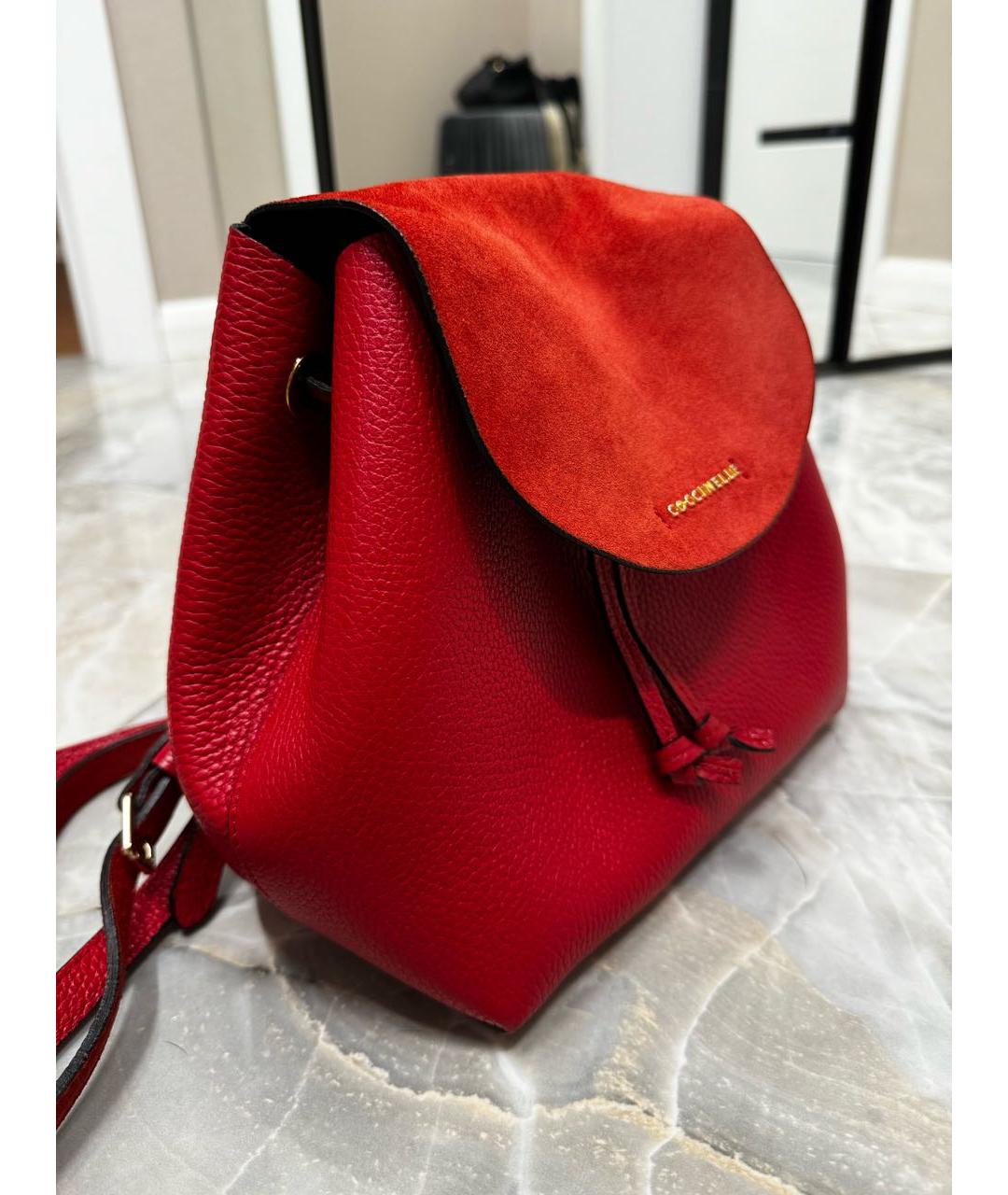 COCCINELLE Красный замшевый рюкзак, фото 3