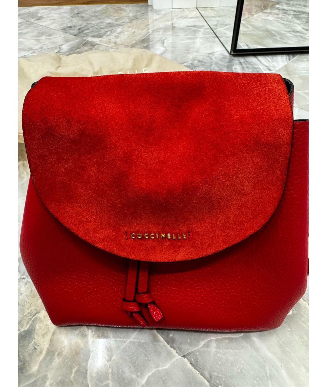 COCCINELLE Красный замшевый рюкзак, фото 2