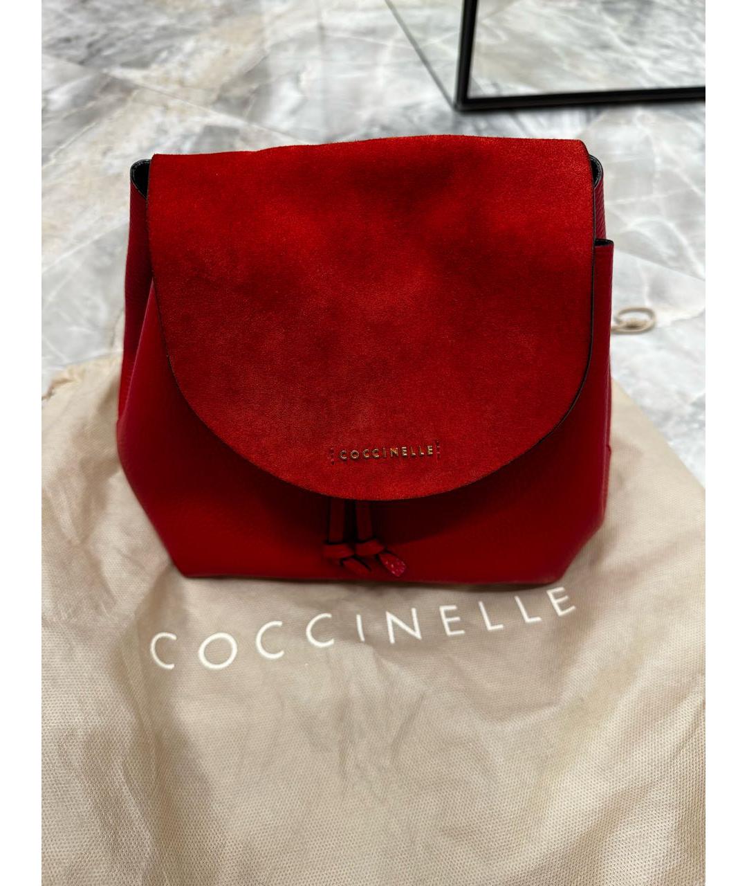 COCCINELLE Красный замшевый рюкзак, фото 9