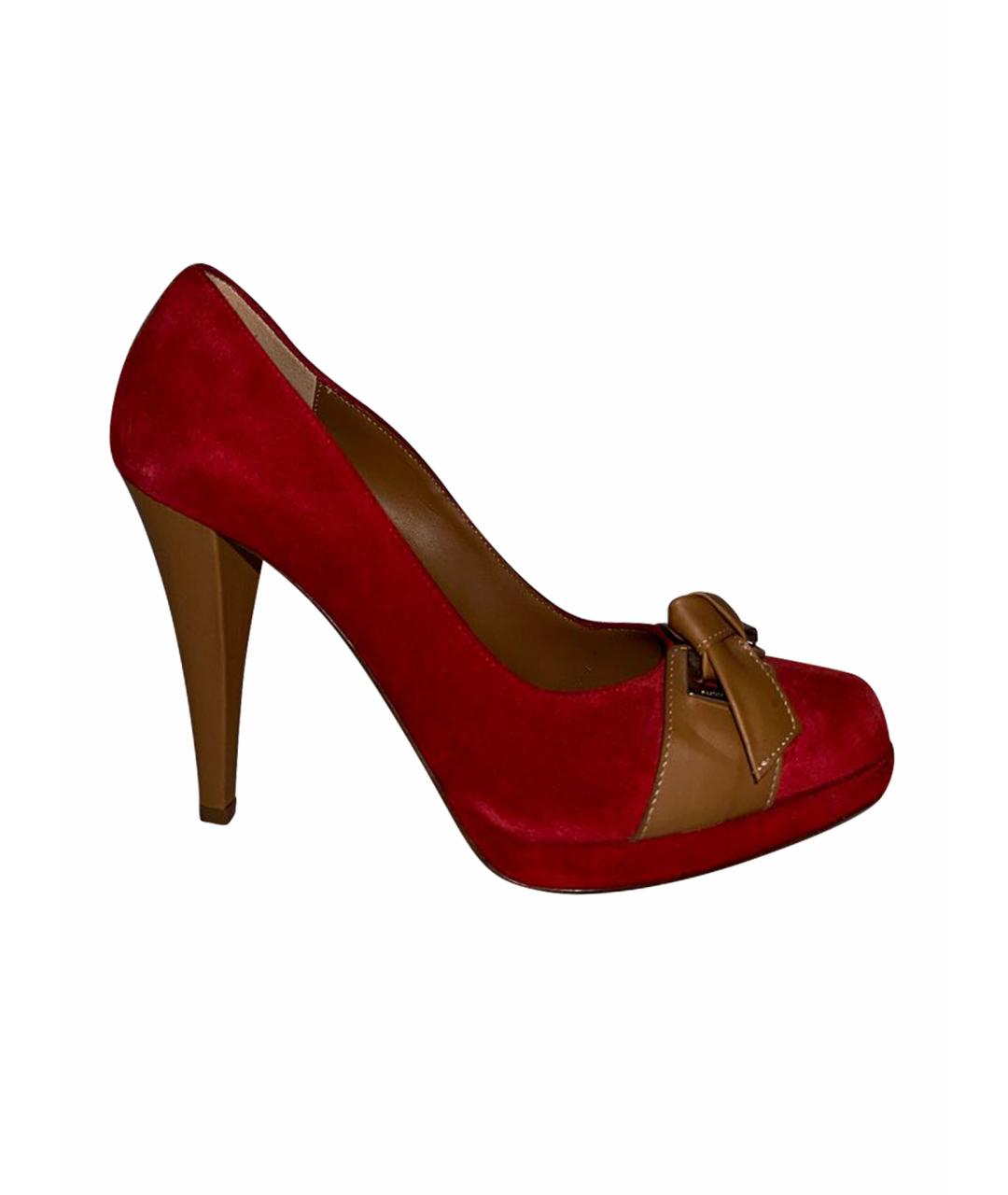 GIANFRANCO FERRE Красные замшевые туфли, фото 1