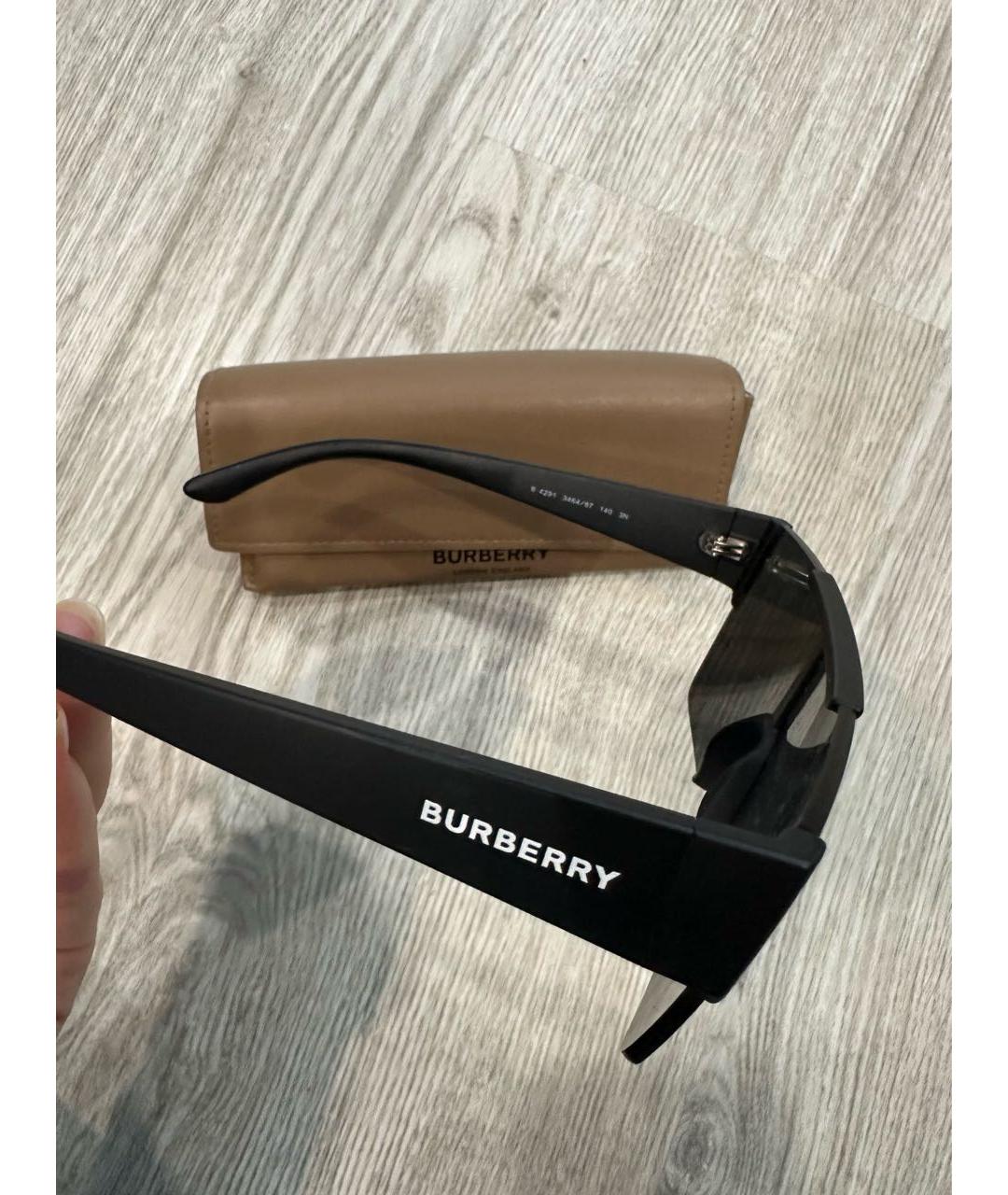 BURBERRY Черные солнцезащитные очки, фото 5