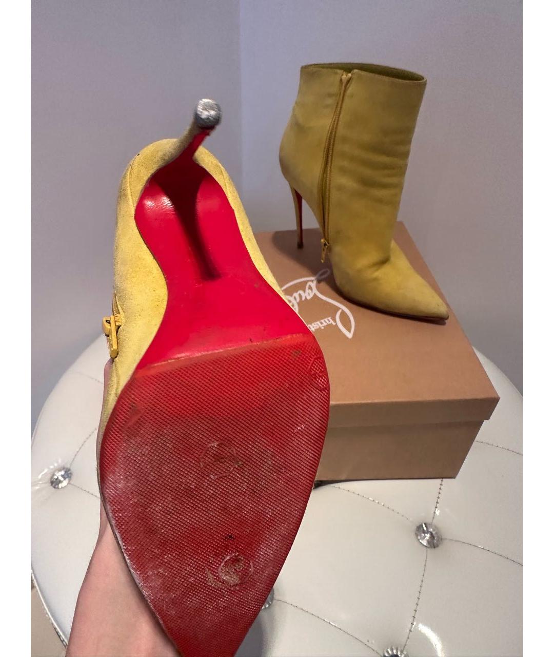 CHRISTIAN LOUBOUTIN Желтые замшевые ботильоны, фото 8
