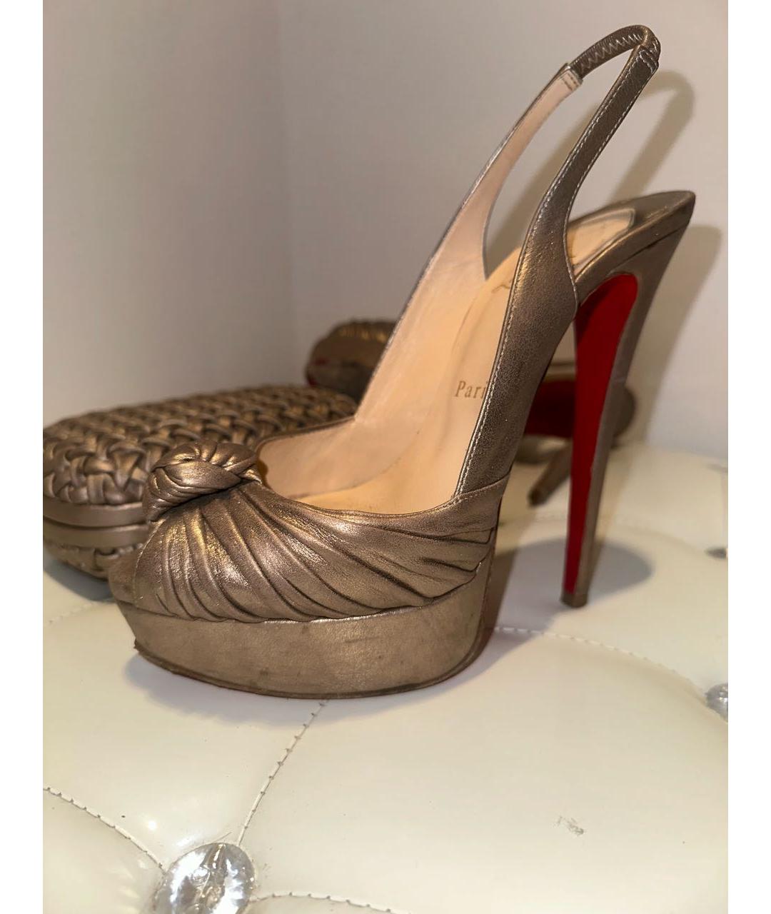 CHRISTIAN LOUBOUTIN Золотые кожаные туфли, фото 3