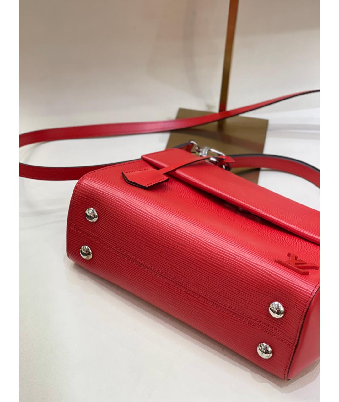 LOUIS VUITTON PRE-OWNED Красная кожаная сумка с короткими ручками, фото 6