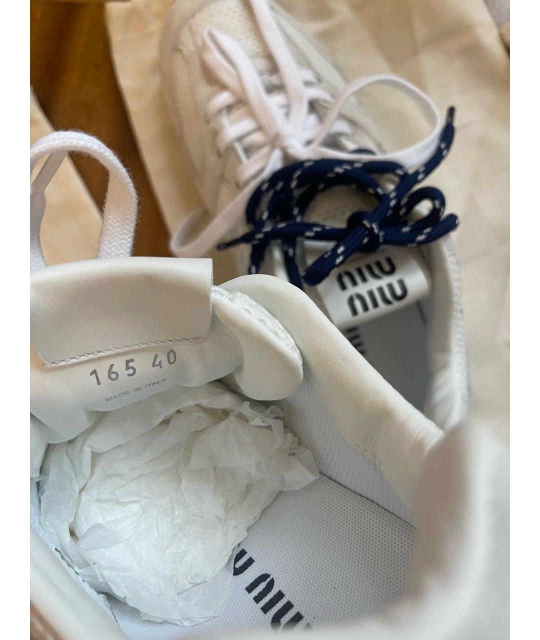MIU MIU Белые замшевые кроссовки, фото 5