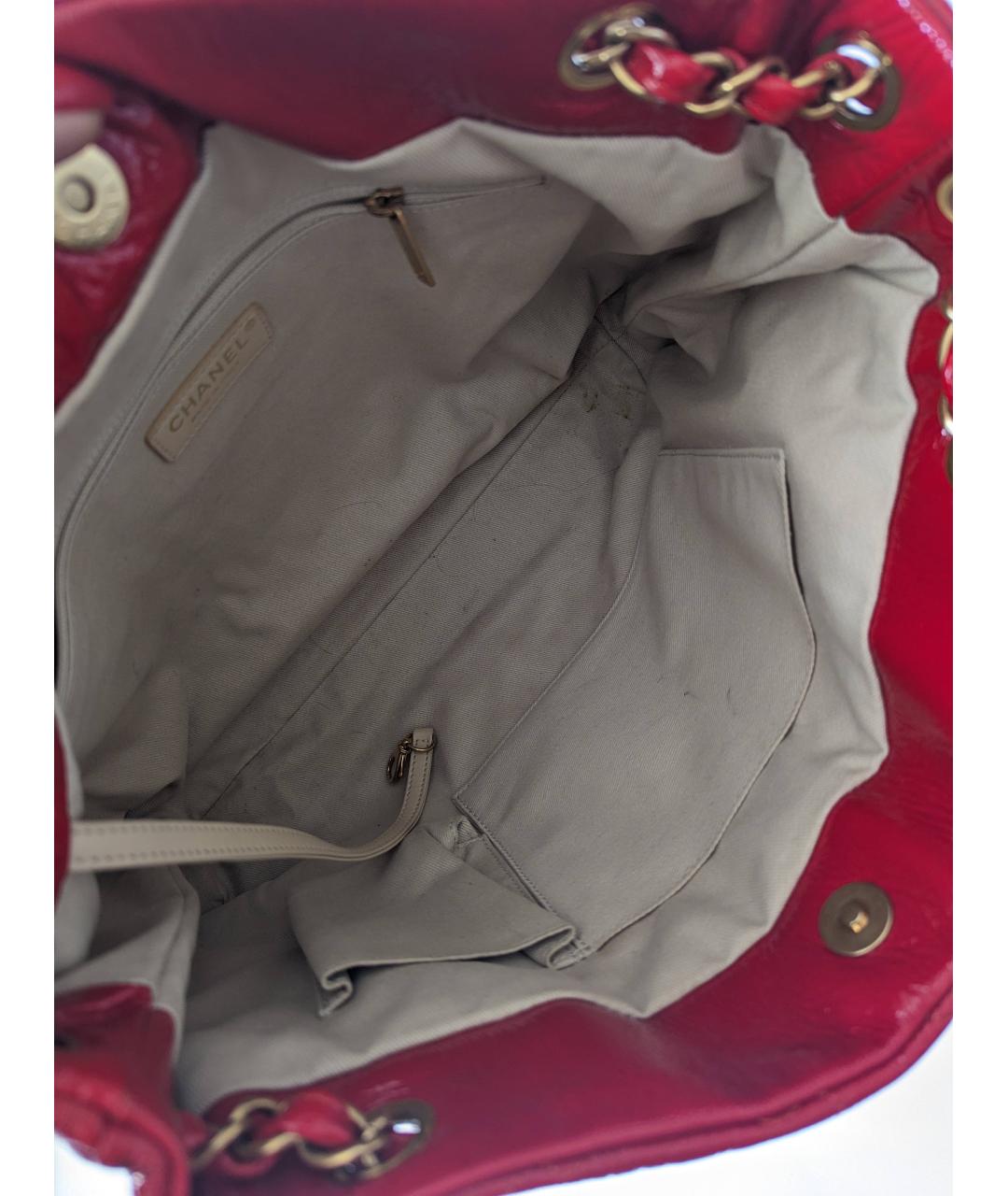 CHANEL PRE-OWNED Красная сумка тоут из лакированной кожи, фото 8