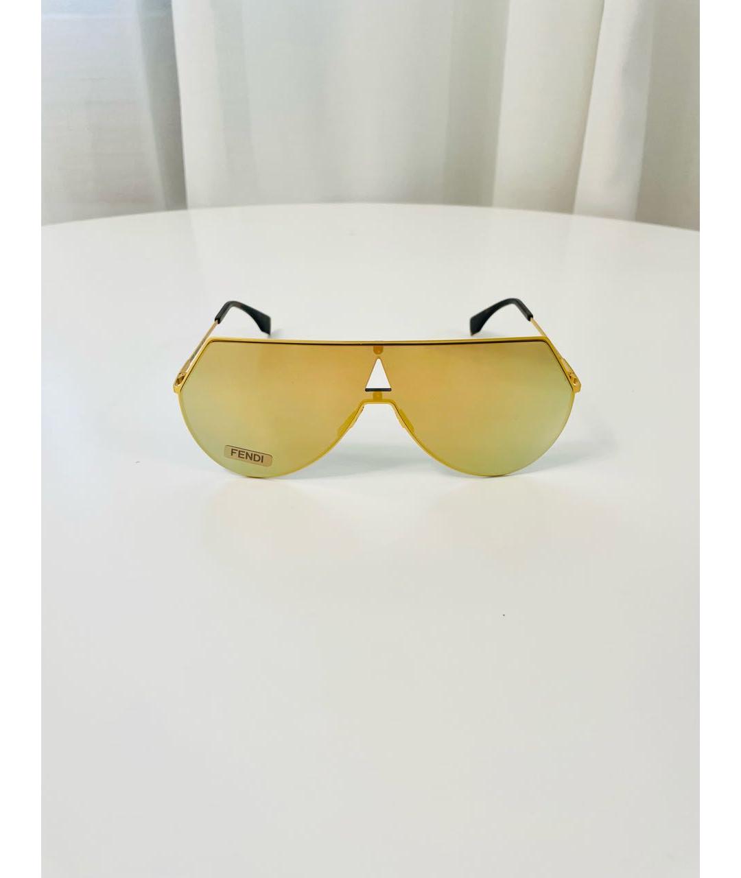 FENDI Золотые металлические солнцезащитные очки, фото 4