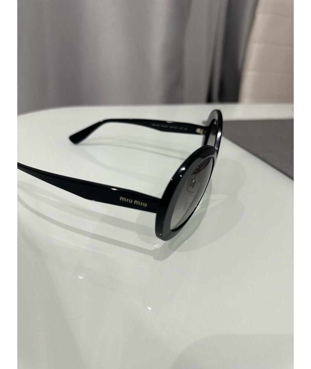 MIU MIU Черные пластиковые солнцезащитные очки, фото 3